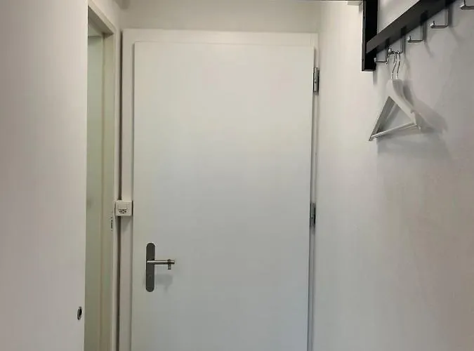 公寓 Escape - Stylish & - Steps To Matterhorn Gondola *