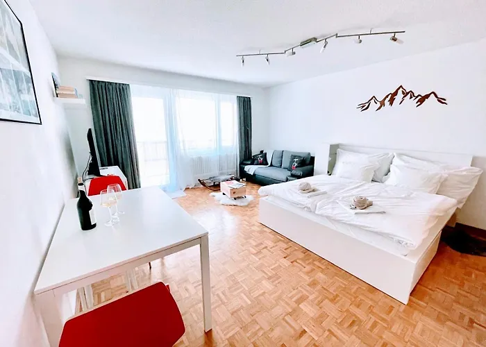 Escape - Stylish & - Steps To Matterhorn Gondola 公寓