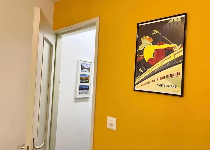 Escape - Stylish & - Steps To Matterhorn Gondola 采尔马特